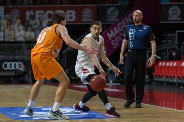 被维拉逼平 被维拉逼平