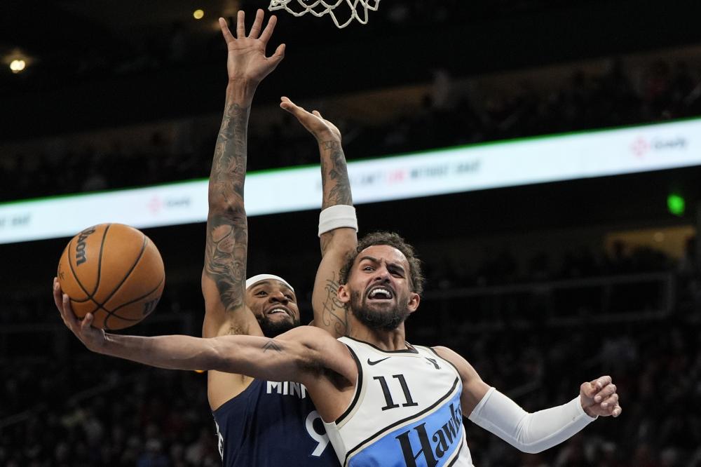 赛中展现不 赛中展现不