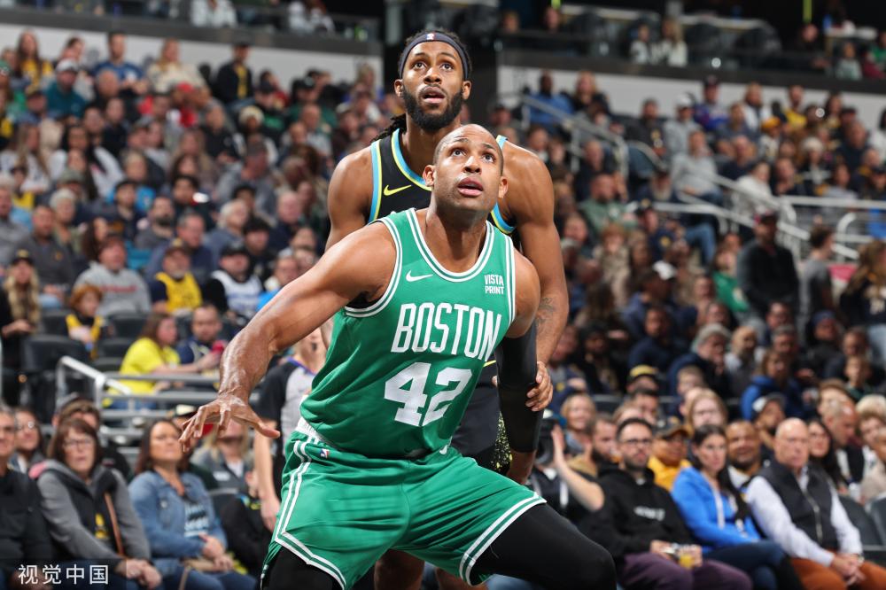 刻展现了职 刻展现了职